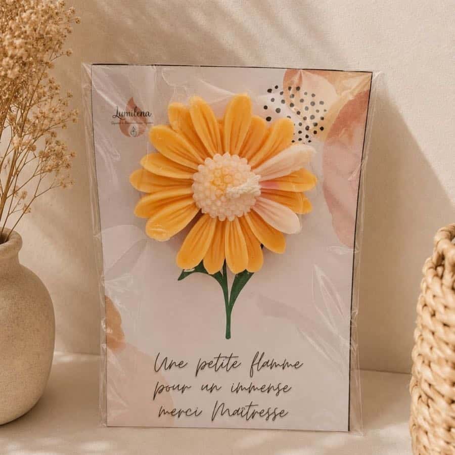Bougie fleur cadeau maitresse fin d'annee scolaire avec message une petite flamme pour un immense merci